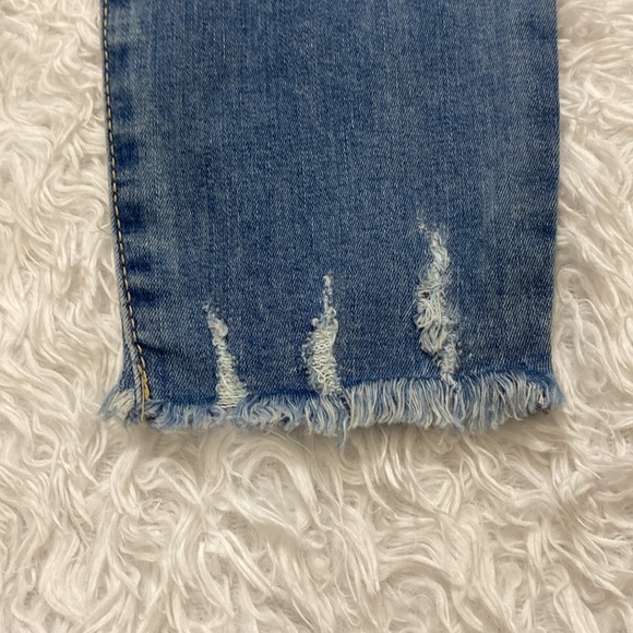 Rewash Button Down Distressed Jeans - Picture 3 of 4